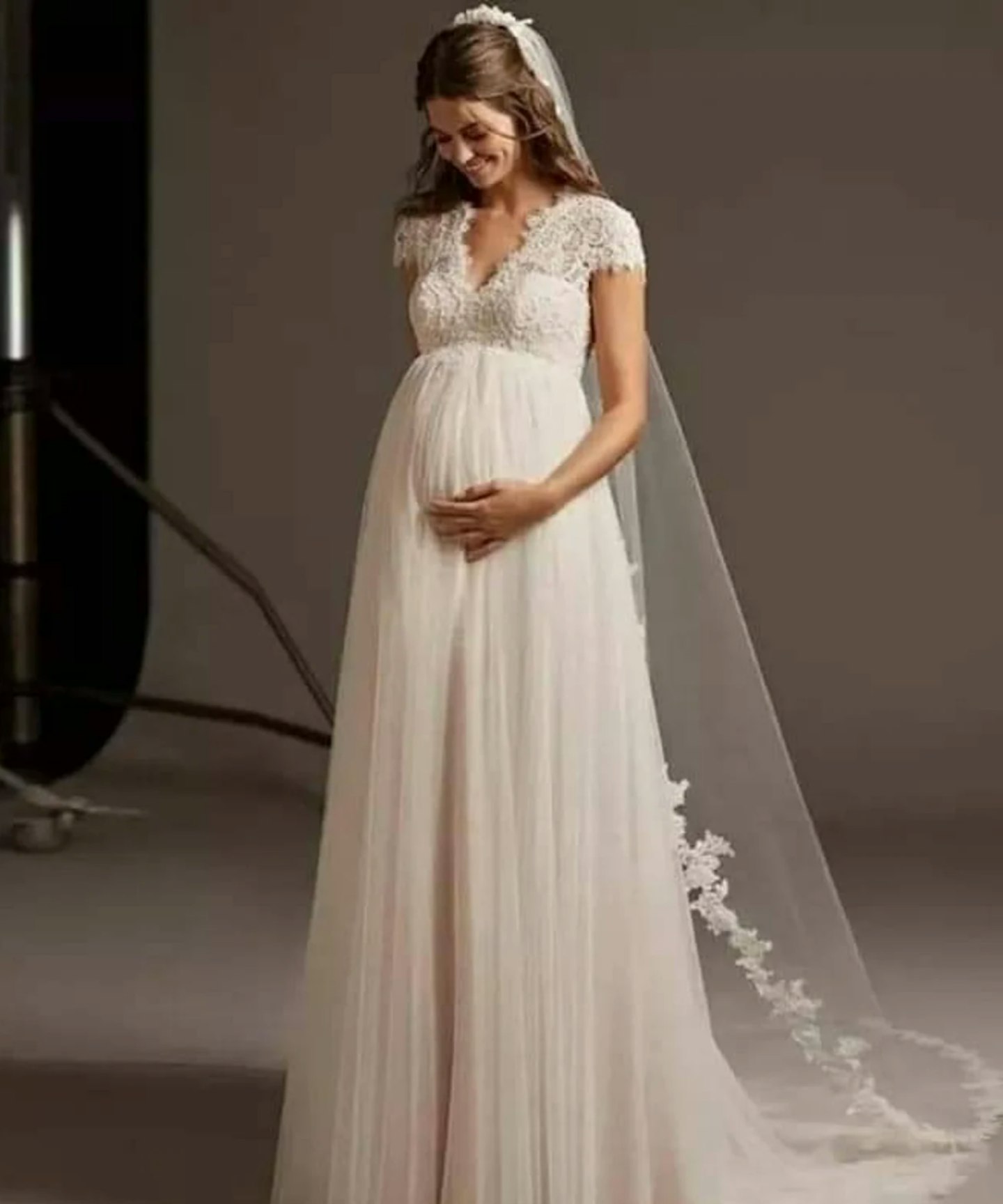 Maternity wedding best sale gowns david's bridal